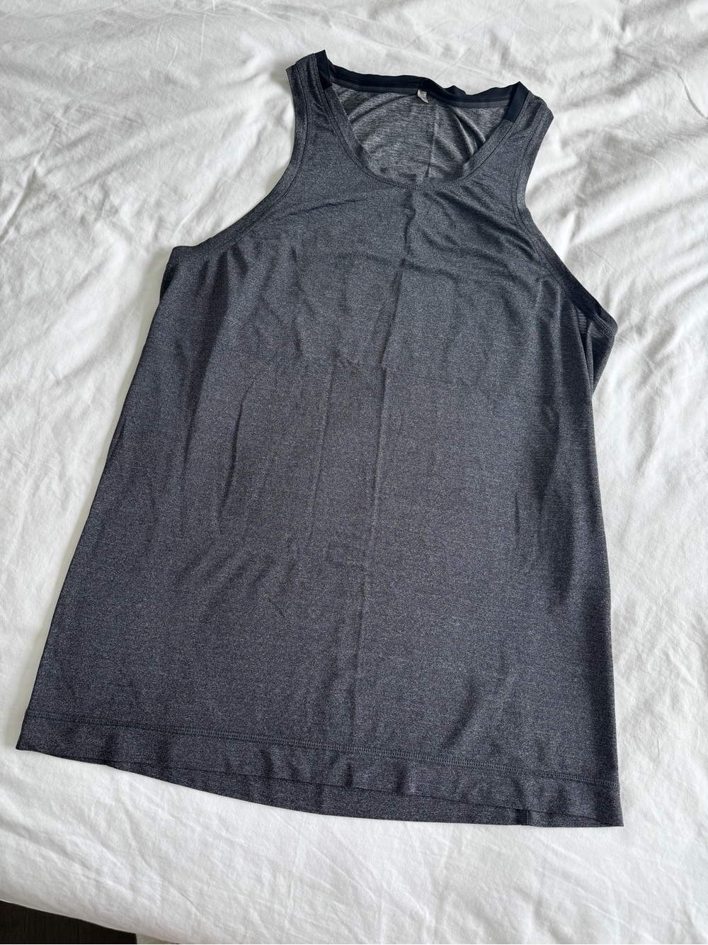 LULULEMON athletica Men's Dark Charcoal Gray Tank Top